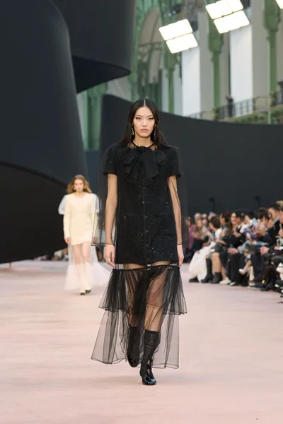 Look 4